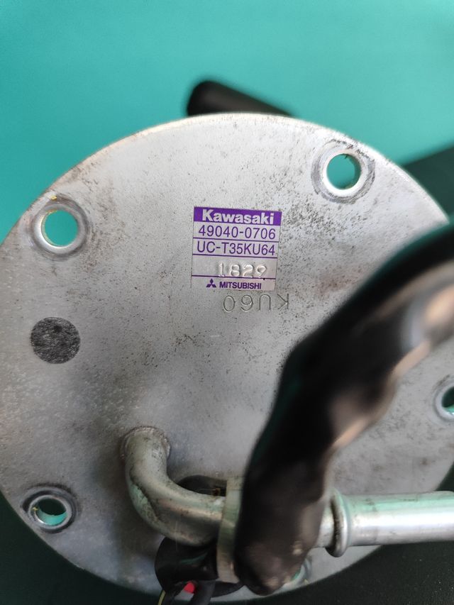 Bomba combustible Kawasaki