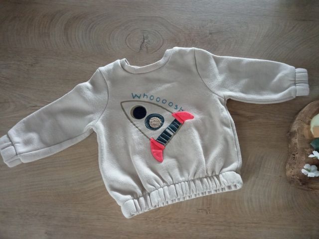 Felpa con missile taglia 80 cm