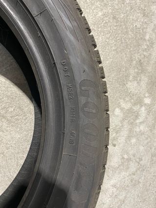 Neumaticos 215/55R 18. 99V