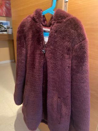 Chaqueta granate de pelo