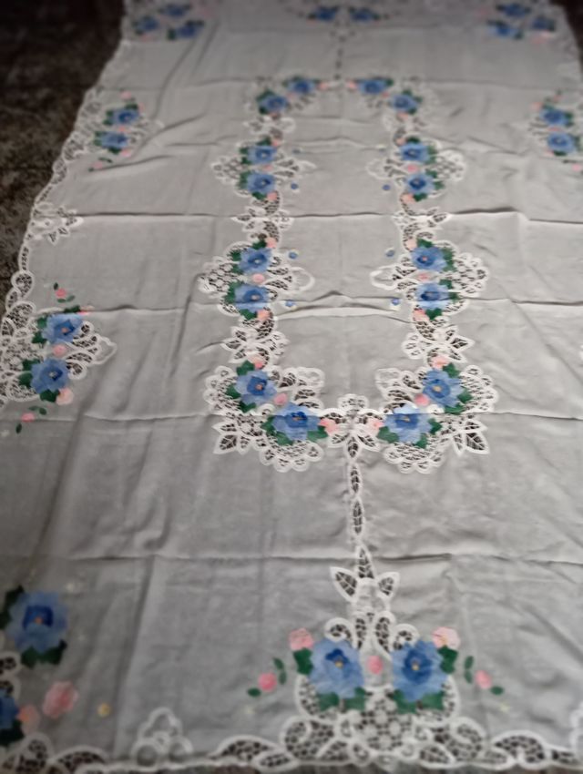 Mantel Bordado Antiguo