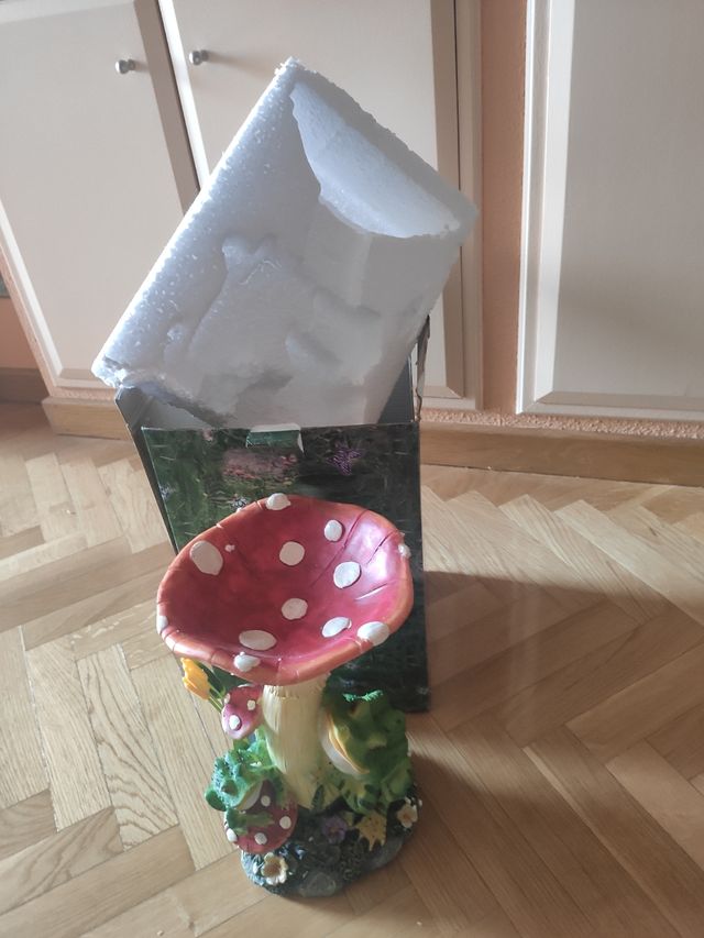 SETA FIGURA JARDÍN SIN ESTRENAR