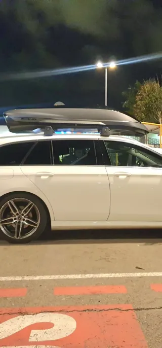 Cofre de techo Mercedes AMG y bacas mercedes benz