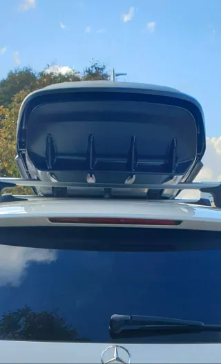 Cofre de techo Mercedes AMG y bacas mercedes benz