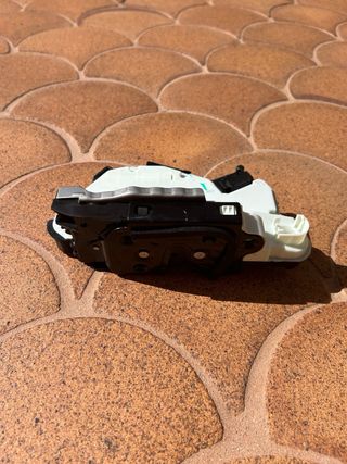 Cerradura de puerta electrica