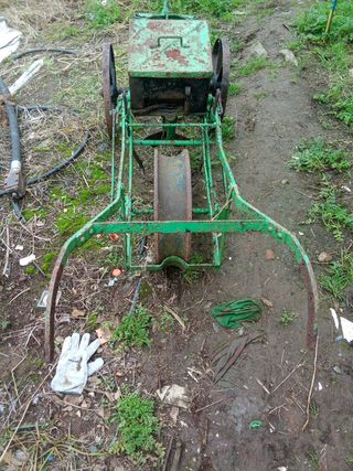 Sembradora de maíz, habas.