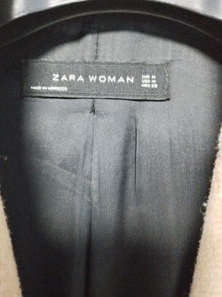 Abrigo mujer Zara