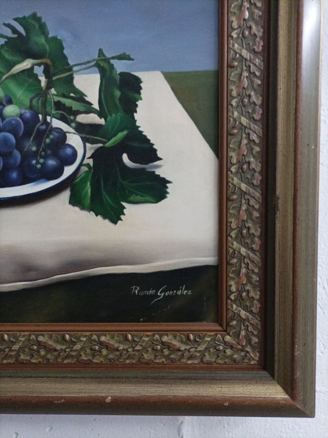 Pintura de bodegón con marco de madera