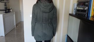 Abrigo Stradivarius talla S