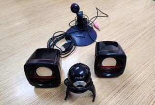 Combo de audio: altavoces, micro y webcam