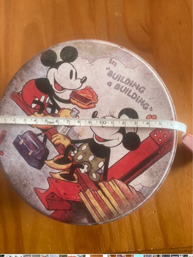 Caja metalica Disney