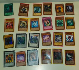 137 carte di Yu-Gi-Oh ITA