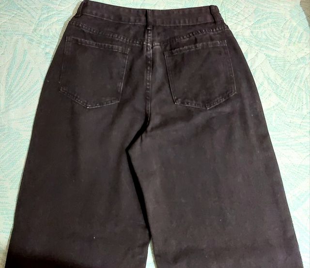 Jeans nero a gamba ampia "Shein Frenchy"