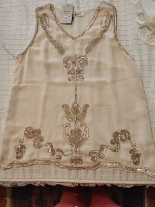 Top bordado lentejuelas 