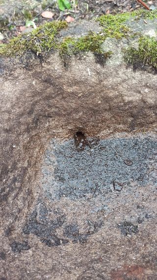 Pilón de piedra 