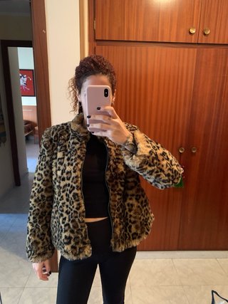 Abrigo de pelo leopardo