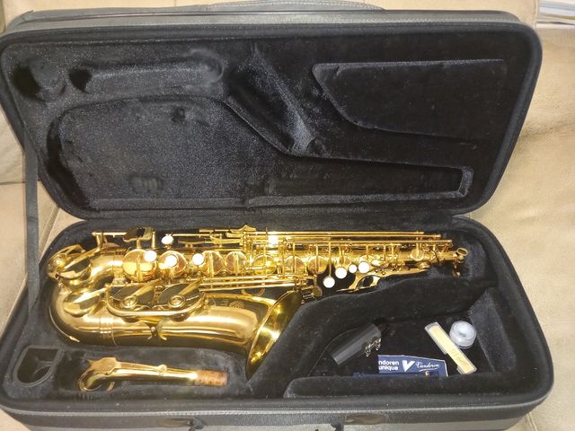 Saxofón Alto.Júpiter JAS 500Q