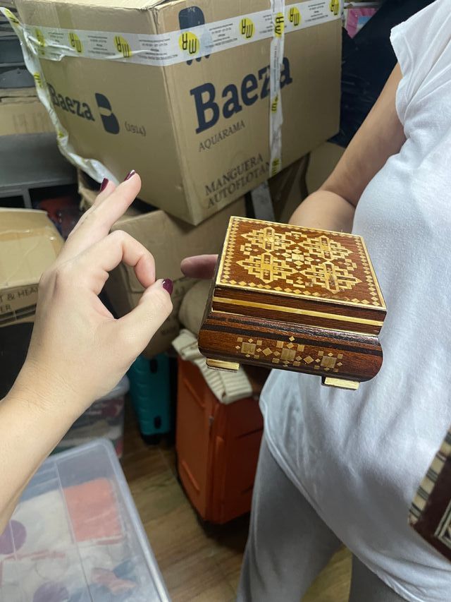 Caja antigua de marquetería