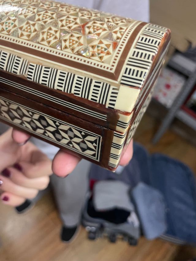 Caja antigua de marquetería