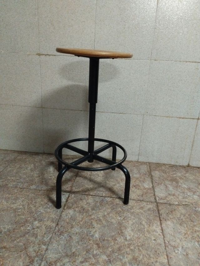 Taburete industrial hierro y madera