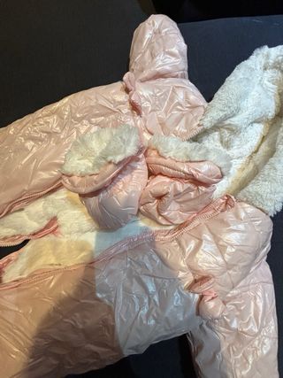 Buzo / pelele de absorba nieve/invierno bebé niña.