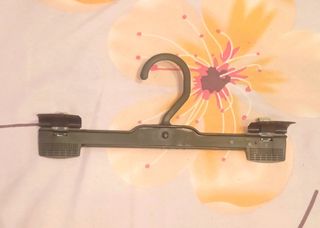 Lote 50 unids perchas de pinza. 28cm