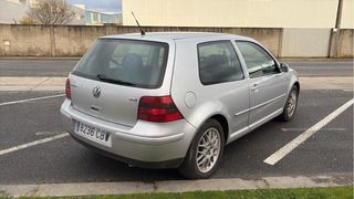 Volkswagen Golf GTI TDI 150cv 6 velocidades
