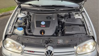 Volkswagen Golf GTI TDI 150cv 6 velocidades