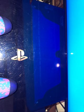 Lote Juegos y  PS4 PRO 2TB edición especial numera