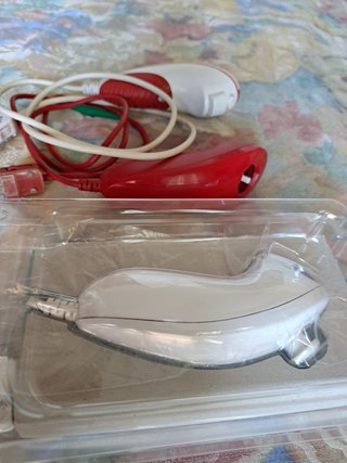Tres nunchuk de Wii para reparar o piezas