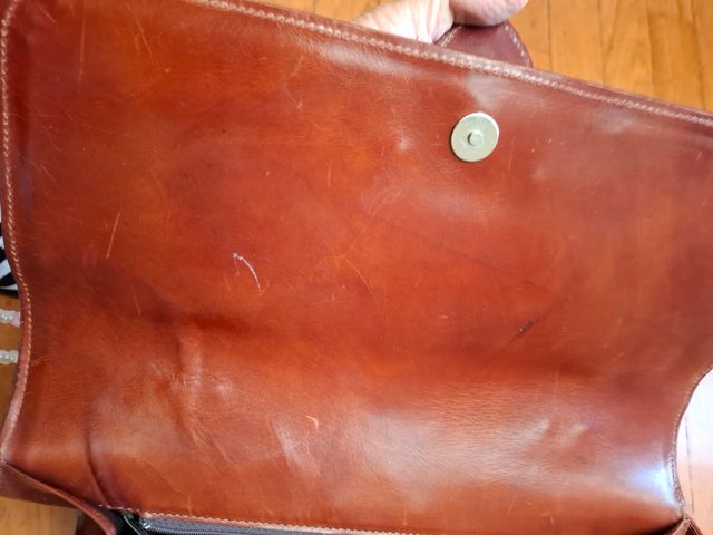 Borsa in pelle tinta cuoio