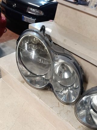 Faros Mercedes CLK w209 2004
