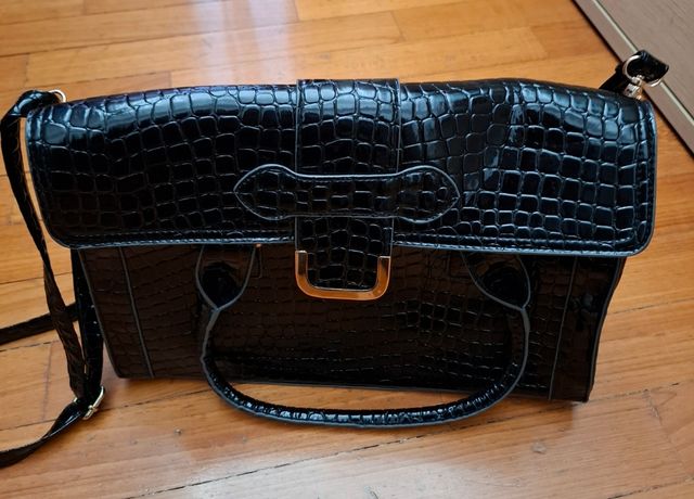 Borsa con manici e tracolla