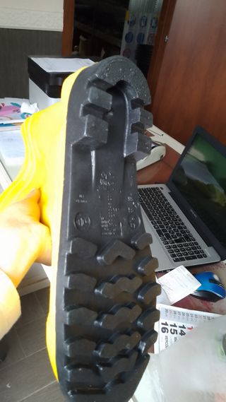 Stivali con punta in acciaio