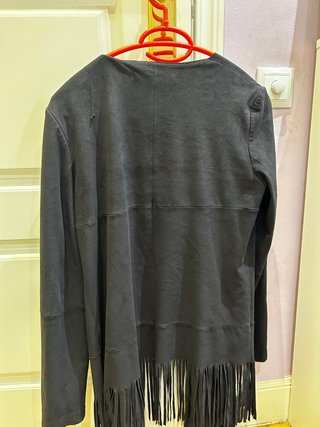 Chaqueta negra ante