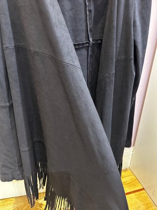 Chaqueta negra ante