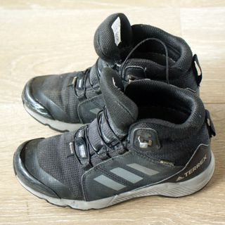 Zapatillas Adidas Terrex para niño