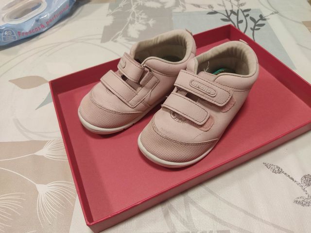 Zapatillas titanitos número 26