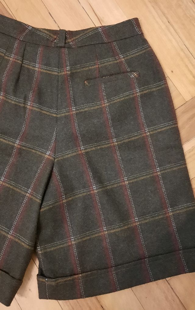 Pantalón, falda pantalón talla 12 años.