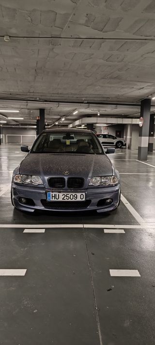 BMW e46 323i