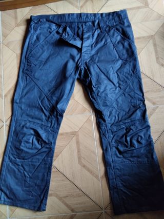 Pantalones efecto cuero Jack Jones