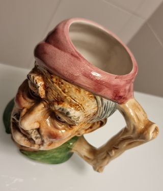 Caneca Antropomórfica "MAGROU"