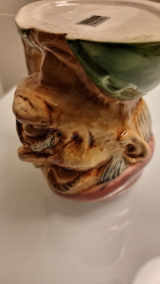 Caneca Antropomórfica "MAGROU"