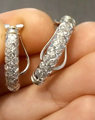 Pendientes de oro con diamantes
