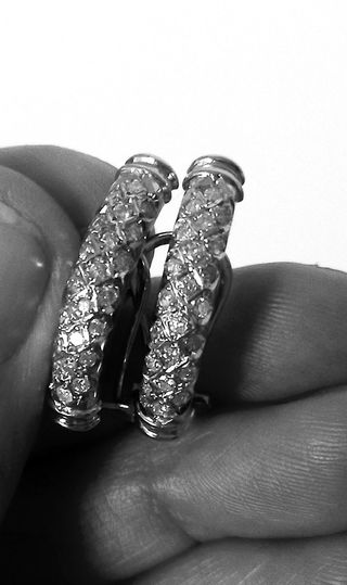 Pendientes de oro con diamantes