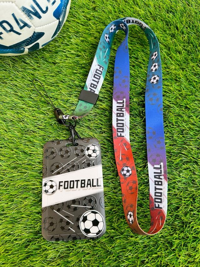 Porta credenciales de fútbol