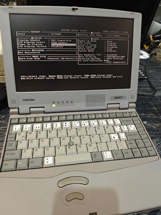 Toshiba 300CT + Dock..... Piezas..