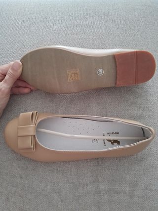 Zapatos de niña, de piel NUEVOS