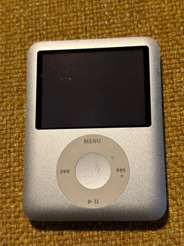 lotto 1 Ipod 2 I pod shuffle accessorio radio