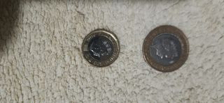 Lote de dos monedas inglesas.